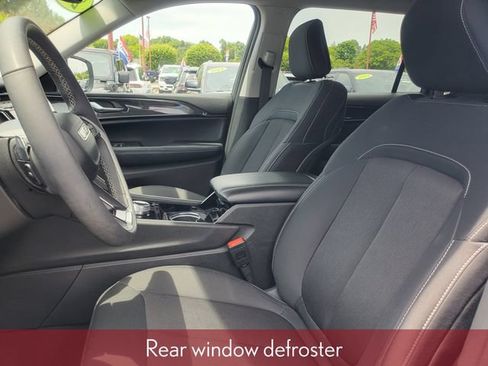 Used 2023 Jeep Grand Cherokee L Laredo w/ Luxury Tech Group I AWD/4WD image 9
