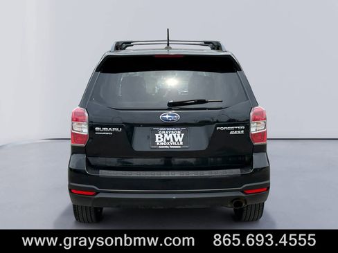 Used 2015 Subaru Forester 2.5i Touring AWD/4WD image 4