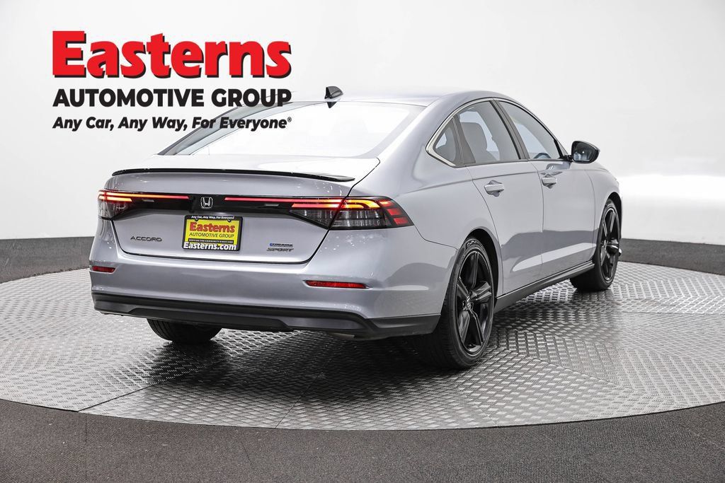 Used 2023 Honda Accord Sport image 5