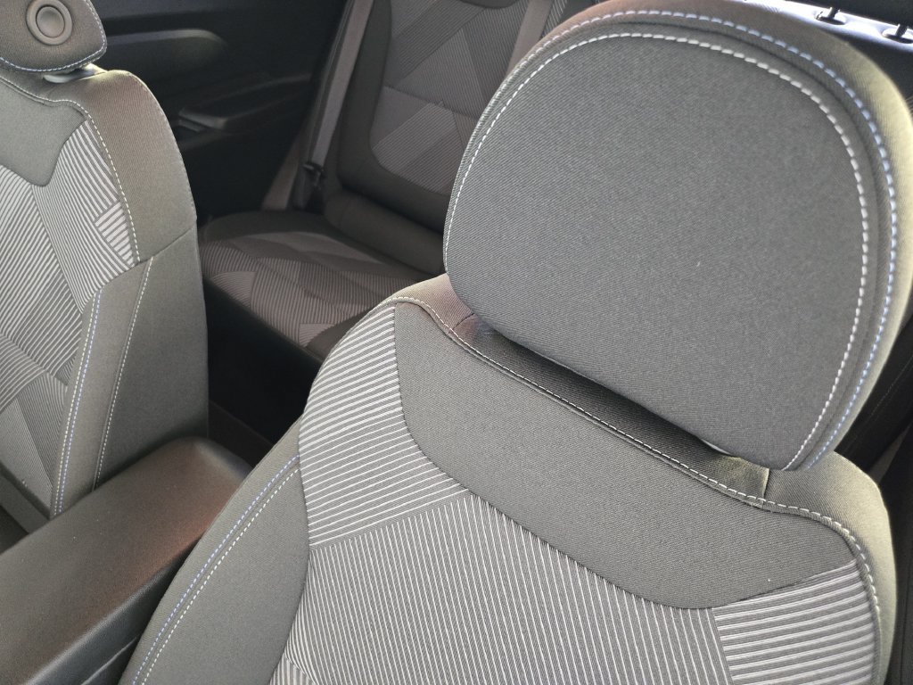 New 2027 Chevrolet Bolt LT w/ Comfort Package FWD image 26