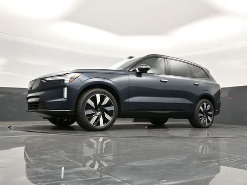 New 2025 Volvo EX90 Ultra image 29