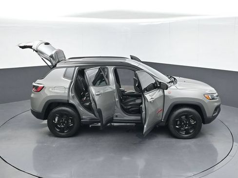 Used 2023 Jeep Compass Trailhawk AWD/4WD image 59
