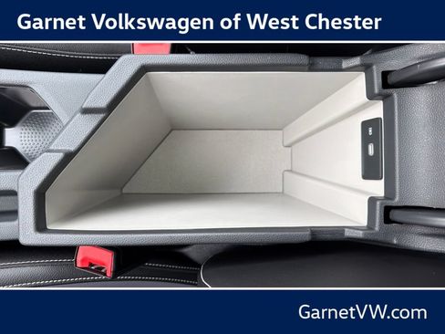 New 2026 Volkswagen Jetta SE FWD image 18