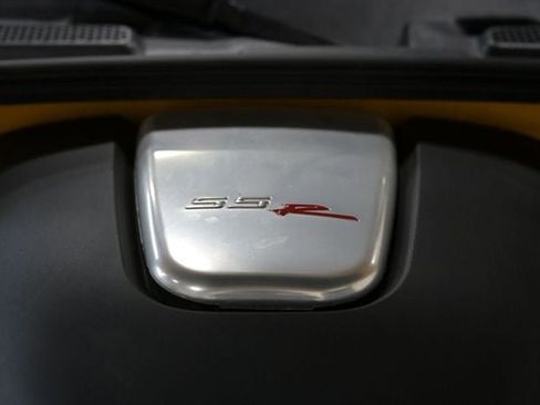 Used 2005 Chevrolet SSR w/ Preferred Equipment Group RWD image 24