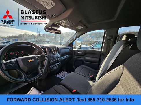 Used 2024 Chevrolet Silverado 2500 Custom w/ Custom Value Package image 12