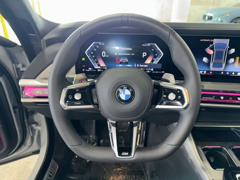 Used 2025 BMW 760i xDrive w/ Executive Package AWD/4WD image 22