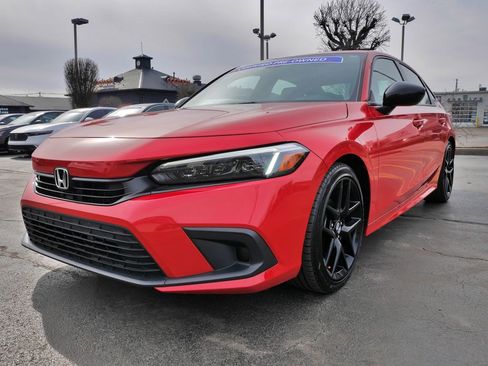 Used 2024 Honda Civic Sport image 3