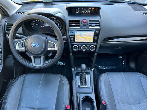 Used 2018 Subaru Forester 2.5i Touring AWD/4WD image 12