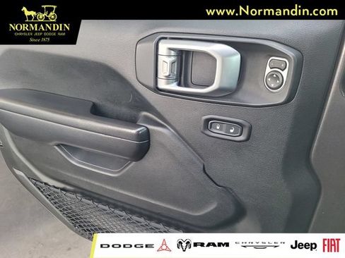 Used 2020 Jeep Wrangler Unlimited Sport AWD/4WD image 15
