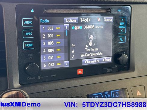Used 2017 Toyota Sienna Limited Premium w/ Advanced Technology Package FWD image 29