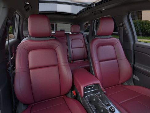 New 2023 Lincoln Corsair Reserve w/ Equipment Group 202A image 10