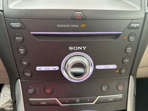 Used 2017 Ford Edge Titanium w/ Equipment Group 301A image 19