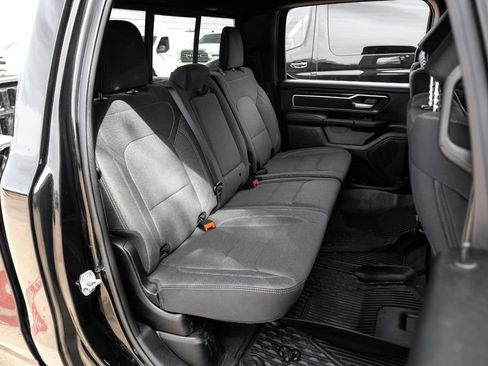 Used 2021 RAM 1500 Big Horn AWD/4WD image 36