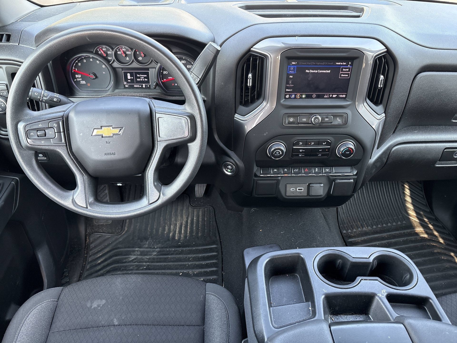 Used 2024 Chevrolet Silverado 1500 Custom RWD image 2