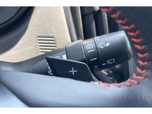 Used 2024 Subaru Forester Sport image 36