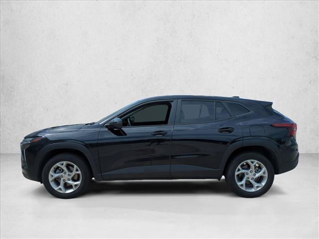 Used 2025 Chevrolet Trax LS w/ LS Convenience Package FWD image 8