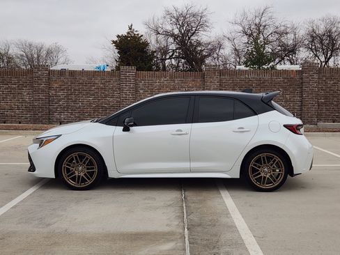 Used 2025 Toyota Corolla Hatchback image 5