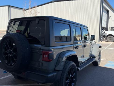 Used 2023 Jeep Wrangler Unlimited Sahara w/ Cold Weather Group AWD/4WD image 5