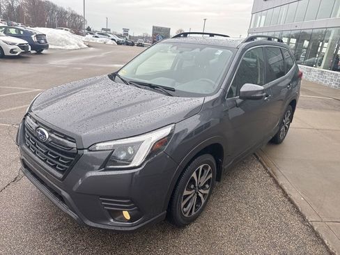 Used 2023 Subaru Forester Limited image 5