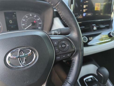 Used 2024 Toyota Corolla SE FWD image 18