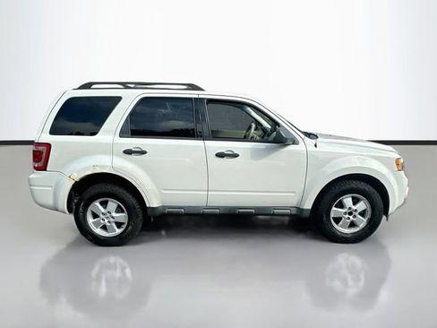 Used 2010 Ford Escape XLT FWD image 5