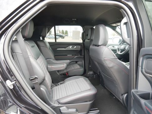 New 2026 Ford Explorer ST-Line AWD/4WD image 13