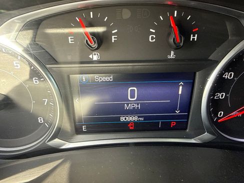 Used 2022 GMC Terrain SLE w/ Driver Convenience Package FWD image 13