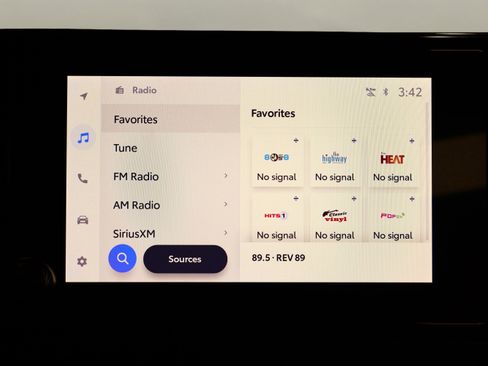Used 2024 Toyota RAV4 LE image 30
