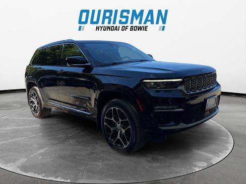 Used 2022 Jeep Grand Cherokee Summit AWD/4WD image 1