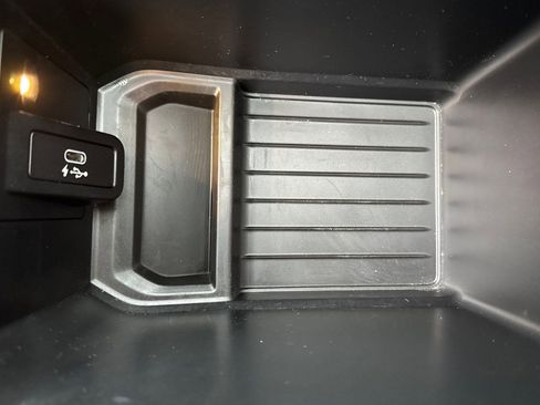 Used 2022 BMW X3 M40i w/ Premium Package image 32