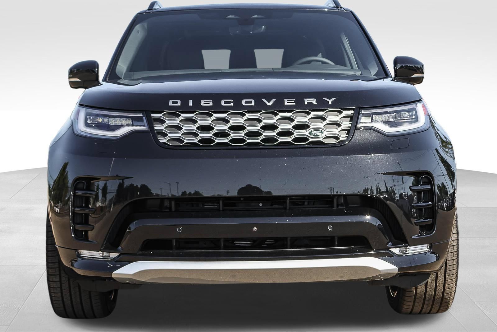 New 2026 Land Rover Discovery Limited Edition AWD/4WD image 2