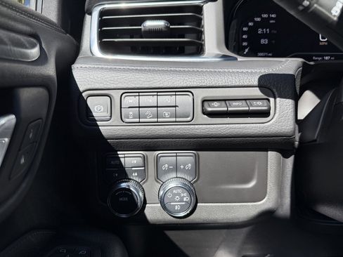 Certified 2024 GMC Yukon XL Denali image 34