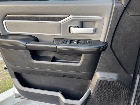 Used 2022 RAM 2500 Big Horn AWD/4WD image 14