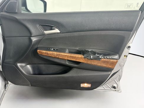 Used 2012 Honda Accord EX image 30