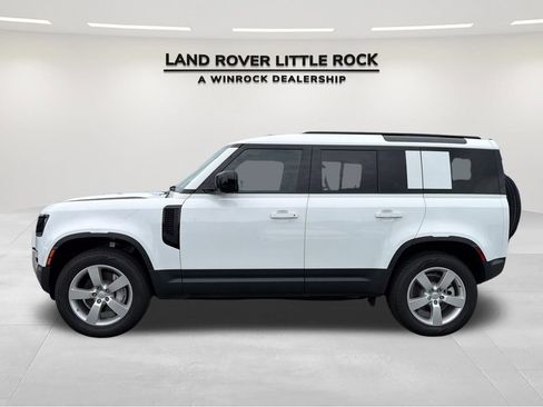 Used 2025 Land Rover Defender 110 S AWD/4WD image 6