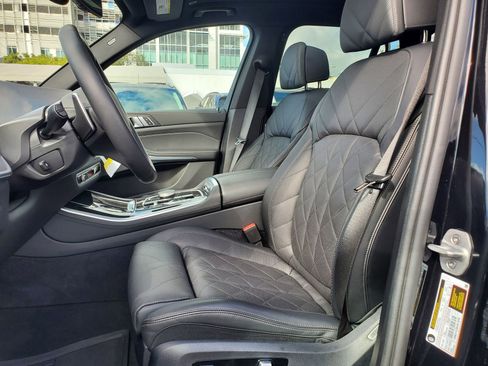 Used 2025 BMW X5 sDrive40i w/ M Sport Package image 20