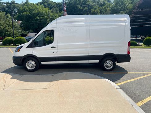 Used 2024 Ford Transit 350 148 High Roof AWD w/ Load Area Protection Package image 4