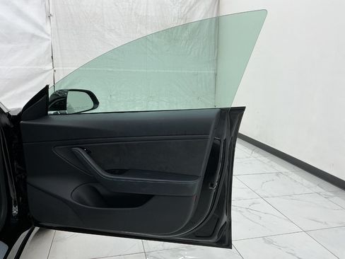 Used 2018 Tesla Model 3 Mid Range RWD image 19