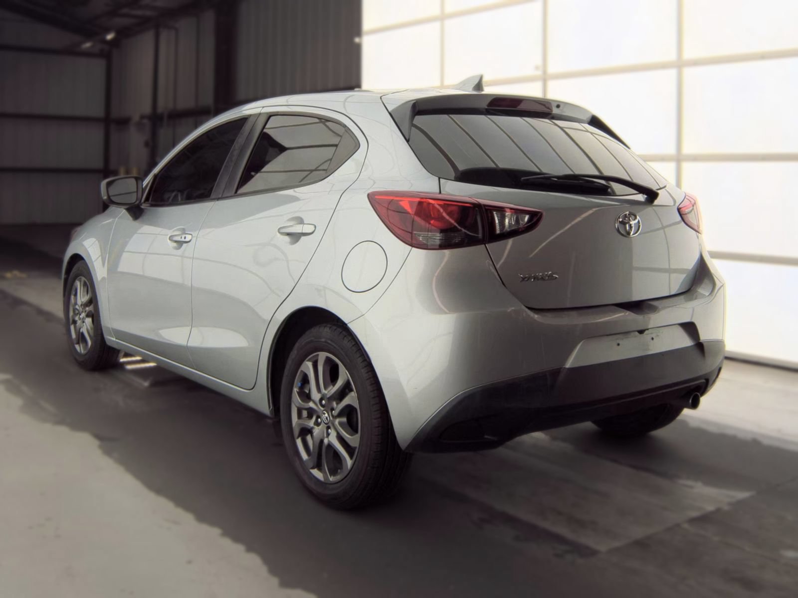Used 2020 Toyota Yaris LE FWD image 2