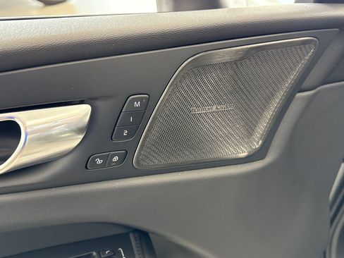 New 2026 Volvo XC60 B5 Ultra w/ Protection Package Premier image 12