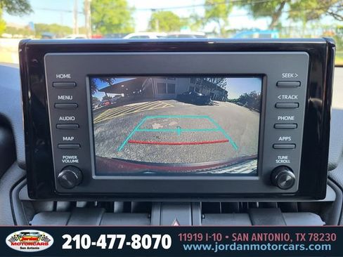 Used 2019 Toyota RAV4 LE FWD image 21
