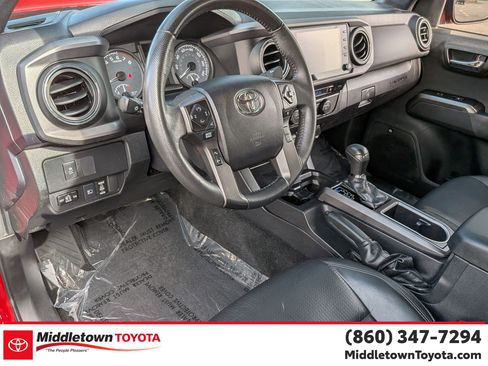 Certified 2021 Toyota Tacoma TRD Off-Road w/ TRD Premium Off Road Package AWD/4WD image 16