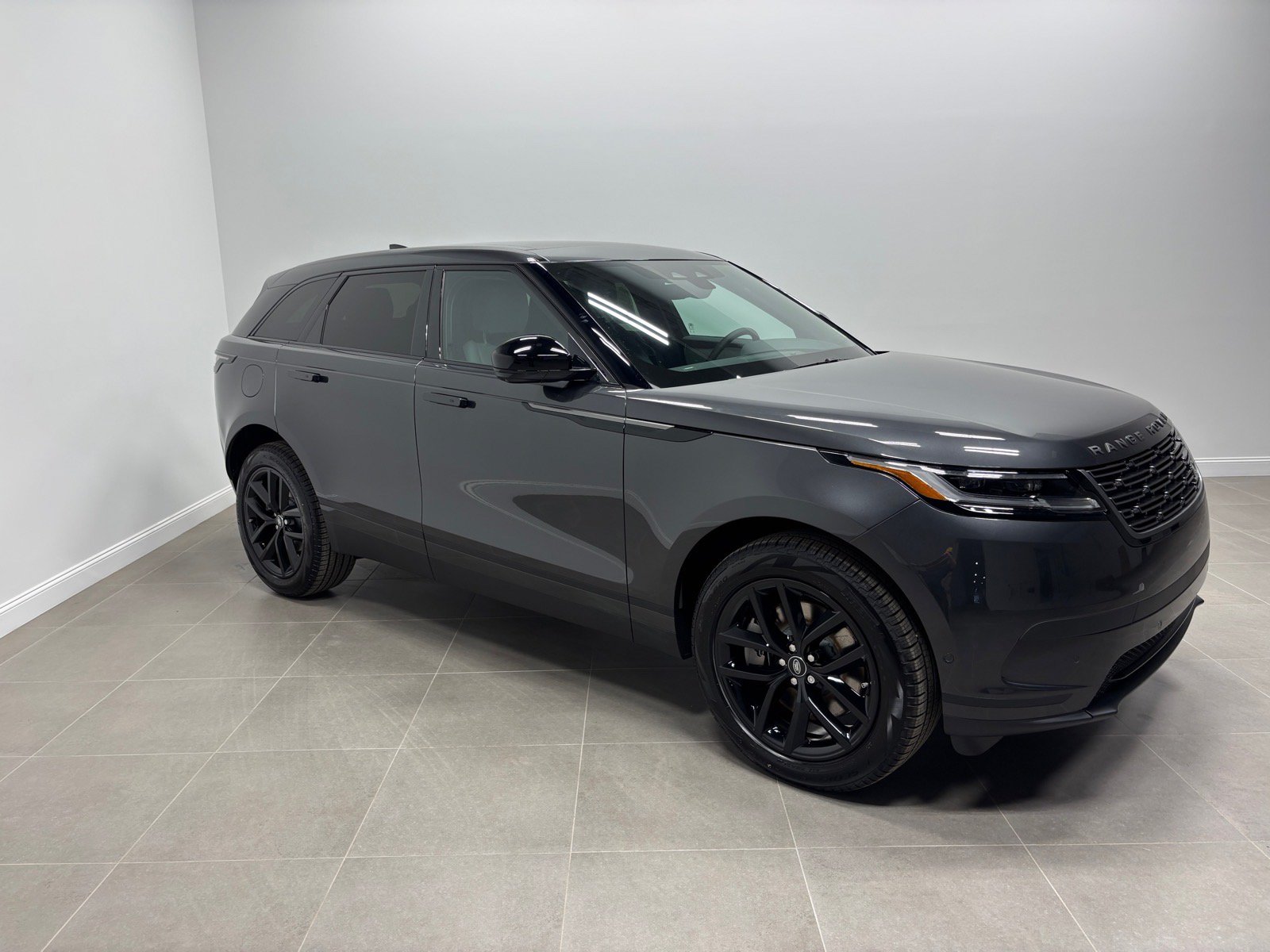 New 2026 Land Rover Range Rover Velar S AWD/4WD image 5