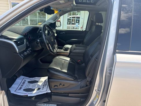 Used 2019 Chevrolet Tahoe LT AWD/4WD image 17