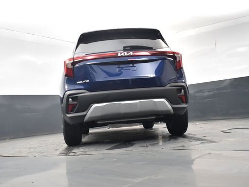 New 2026 Kia Seltos LX FWD image 15