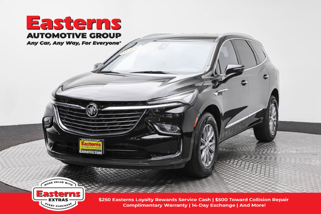 Used 2023 Buick Enclave Essence FWD image 1
