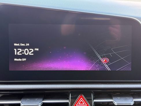 Used 2023 Kia Niro Wind w/ Wind Preserve Package image 10