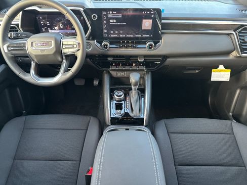 New 2026 GMC Canyon Elevation image 13