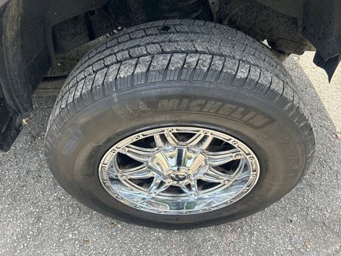 Used 2018 RAM 3500 Tradesman w/ Chrome Appearance Group AWD/4WD image 22