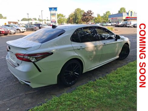 Used 2022 Toyota Camry XSE AWD/4WD image 5